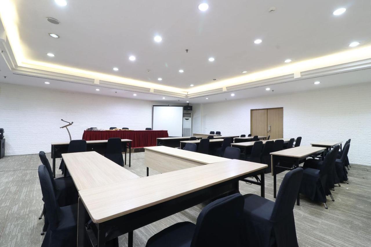Tamarin Hotel Jakarta Manage By Vib Hospitality Management Exterior photo