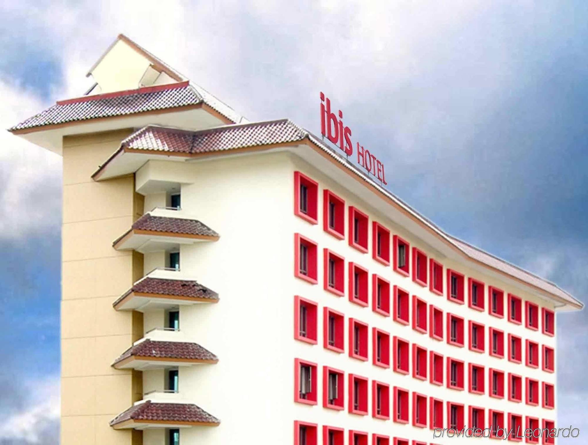 Tamarin Hotel Jakarta Manage By Vib Hospitality Management Exterior photo